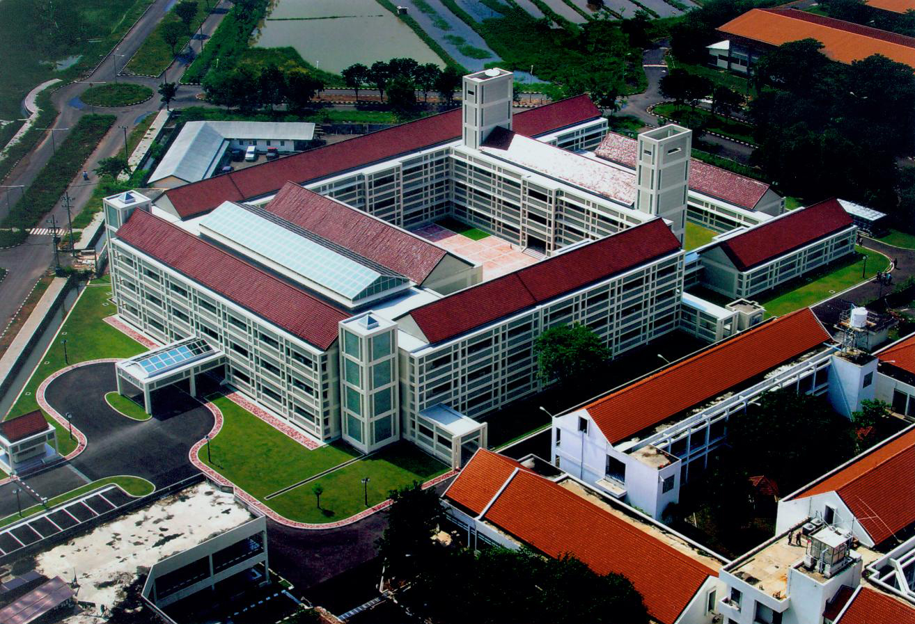 Gedung Perguruan Tinggi